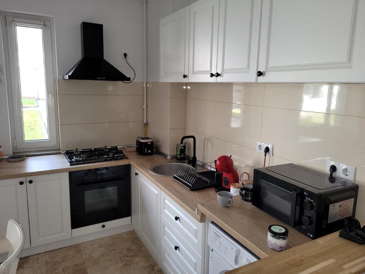 Lovely Apartment Near City Center Cluj-Napoca Exteriör bild